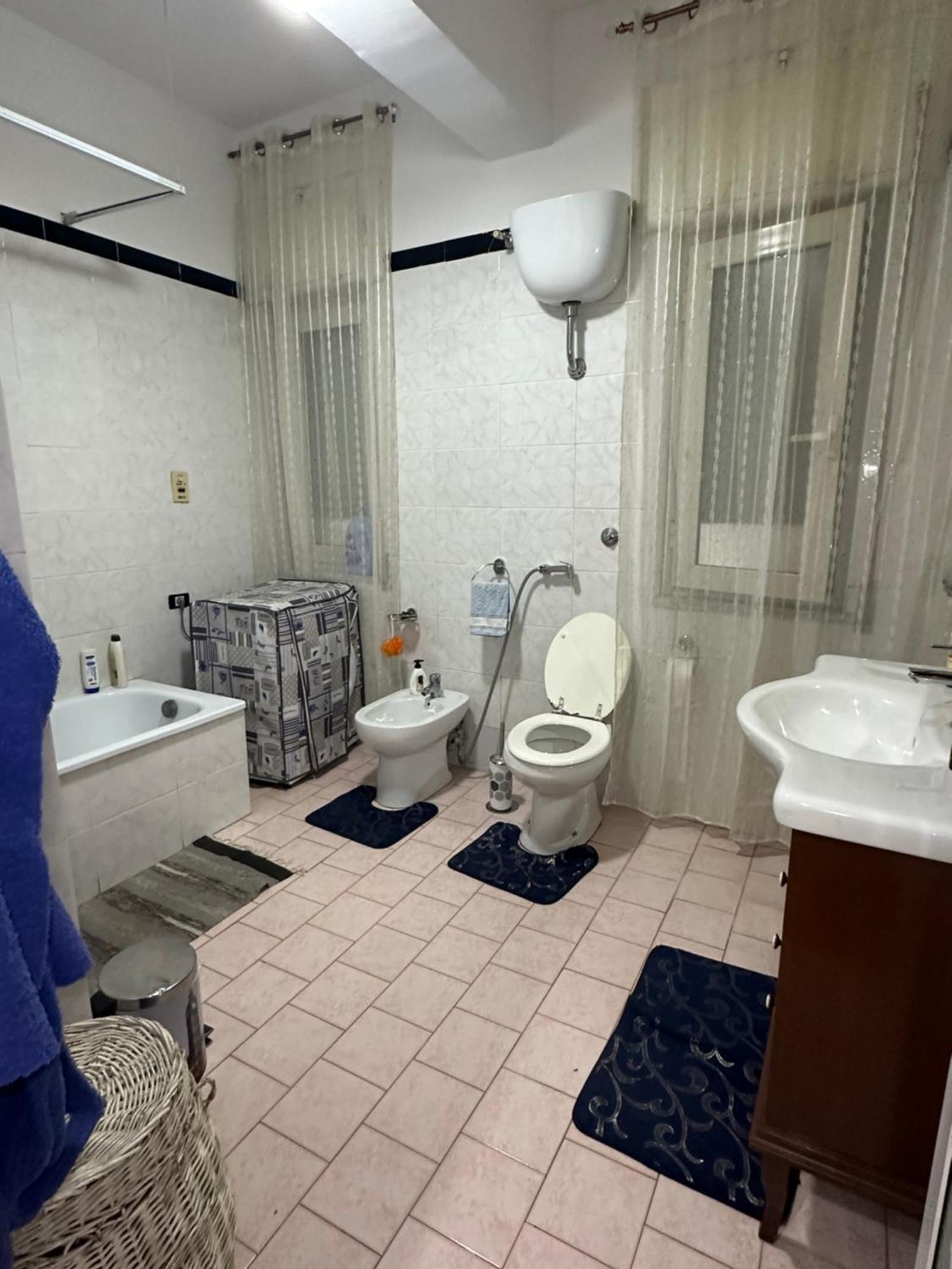 B&B Mageva Napoli Bagian luar foto